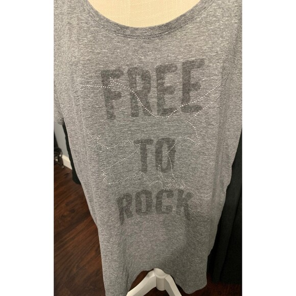 Lane Bryant T-Shirt. Size 18/20. - Picture 2 of 4